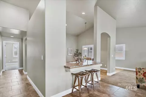 Entry Way - 5850 W Rotherham Dr, Eagle, ID 83616 photo 2 of 4