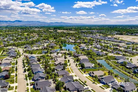 View/Area - 5850 W Rotherham Dr, Eagle, ID 83616 photo 5 of 10