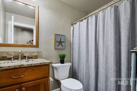 Bath - 5850 W Rotherham Dr, Eagle, ID 83616 photo 1 of 3