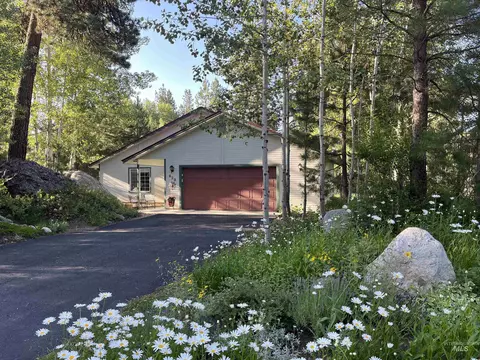 628 Woodlands Dr, Mccall, ID 83638