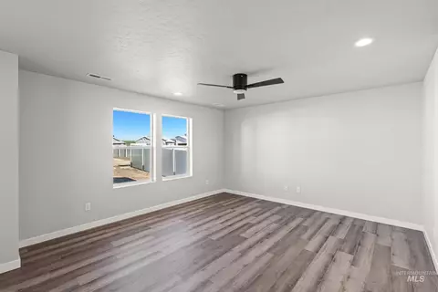 Living - 7312 W Trumbull Ct, Eagle, ID 83616 photo 1 of 1