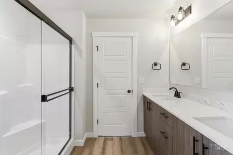Bath - 7458 W Trumbull Ct, Eagle, ID 83616 photo 3 of 3