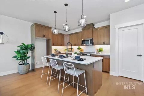 Kitchen - 6381 N Birch Run Ln, Eagle, ID 83616 photo 2 of 7