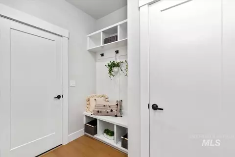Entry Way - 6381 N Birch Run Ln, Eagle, ID 83616 photo 2 of 3