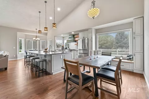 Dining - 2477 W Conifer St, Eagle, ID 83616 photo 1 of 2