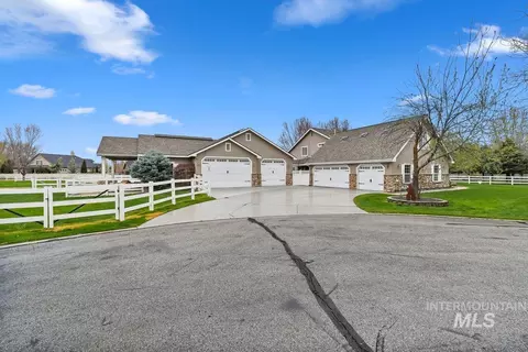 Exterior - 2477 W Conifer St, Eagle, ID 83616 photo 4 of 11