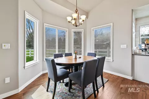 Dining - 2477 W Conifer St, Eagle, ID 83616 photo 2 of 2