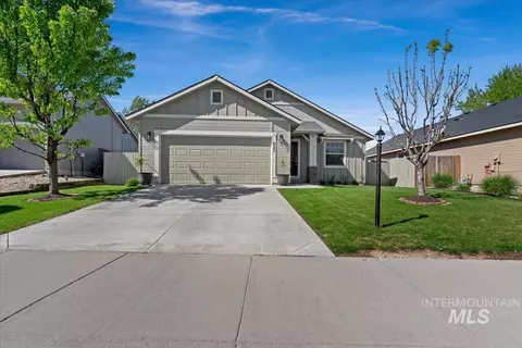 627 N Kayden Way, Meridian, ID 83642