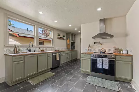 Kitchen - 424 W Main St, Weiser, ID 83672 photo 1 of 3