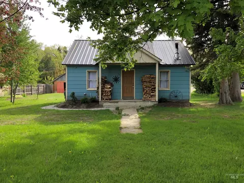 301 S 4th Ave, Hailey, ID 83333