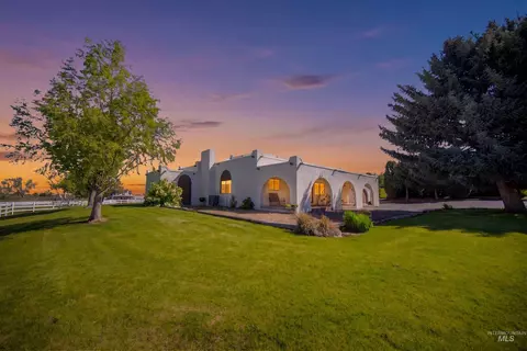 6144 E Deer Flat Rd, Kuna, ID 83634