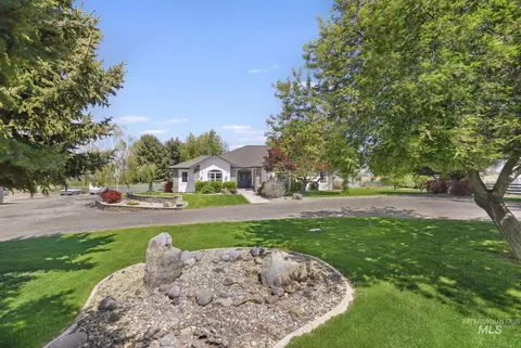 Exterior - 88 Sunnyside Dr, Jerome, ID 83338 photo 2 of 14