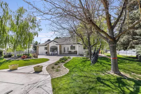 Exterior - 88 Sunnyside Dr, Jerome, ID 83338 photo 8 of 14