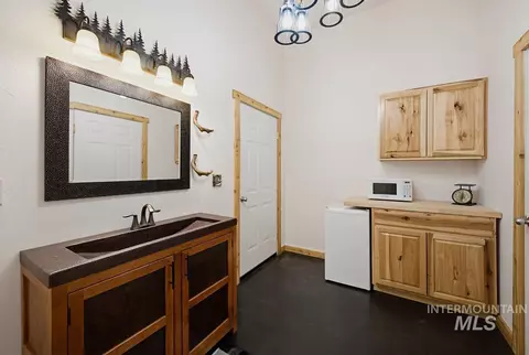 Other - 461 Hilltop Rd, Cascade, ID 83611 photo 9 of 15
