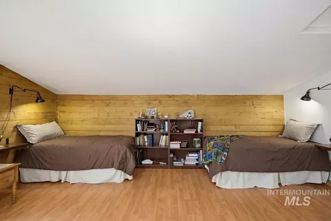 Bedroom - 461 Hilltop Rd, Cascade, ID 83611 photo 6 of 6