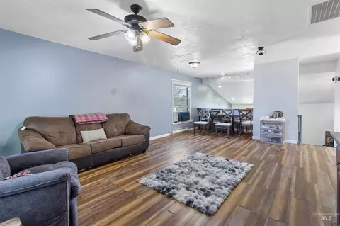 724 Fairmont St, Burley, ID 83318