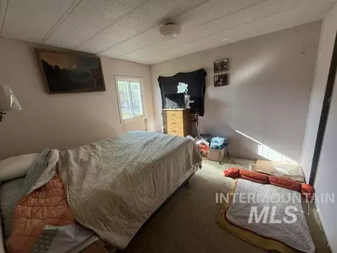 Bedroom - 140 Brownlee Loop Rd, Horseshoe Bend, ID 83629 photo 1 of 2