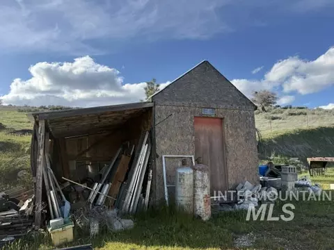 Exterior - 140 Brownlee Loop Rd, Horseshoe Bend, ID 83629 photo 8 of 8