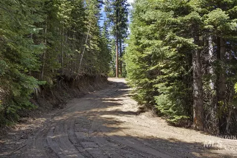 219 Tripod View Dr, Cascade, ID 83611 photo 17