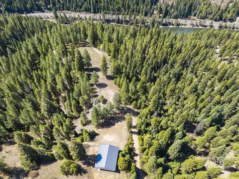 219 Tripod View Dr, Cascade, ID 83611 photo 2