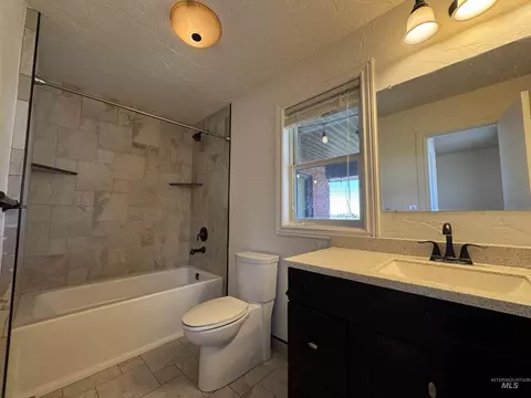 Bath - 1119 E 3600 N, Buhl, ID 83316 photo 2 of 2