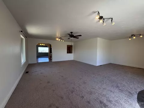Living - 1119 E 3600 N, Buhl, ID 83316 photo 6 of 9