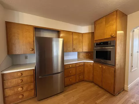 Kitchen - 1119 E 3600 N, Buhl, ID 83316 photo 2 of 6