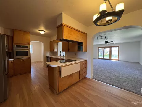 Kitchen - 1119 E 3600 N, Buhl, ID 83316 photo 6 of 6