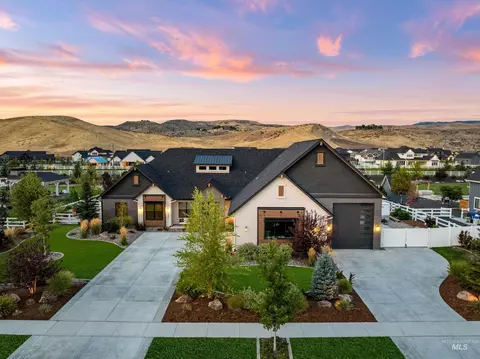 7940 W Mirror Pond Dr, Boise, ID 83714