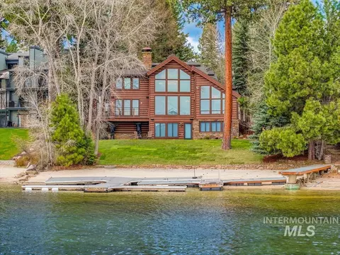 915 Cottonwood St, Mccall, ID 83638