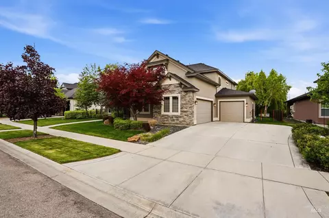 Exterior - 6103 W Founders Dr, Eagle, ID 83616 photo 5 of 5