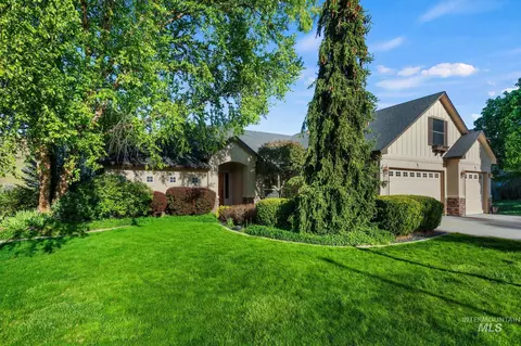 4946 N Villa Ridge Way, Boise, ID 83703