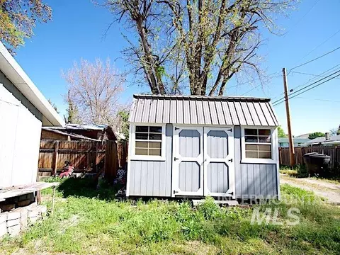 Exterior - 1386 W 3rd St, Weiser, ID 83672 photo 5 of 7