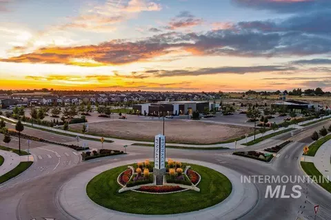 2541 E Tenzing Dr, Meridian, ID 83642
