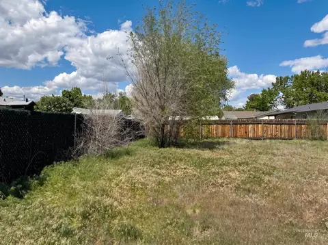 1305 N 2nd E, Mountain Home, ID 83647 photo 10