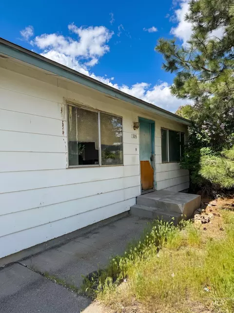 1305 N 2nd E, Mountain Home, ID 83647 photo 3
