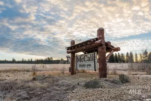 303 Mcbride St, Mccall, ID 83638 photo 5