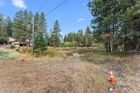 303 Mcbride St, Mccall, ID 83638 photo 4