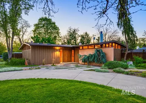 2901 N Tartan Pl, Boise, ID 83702