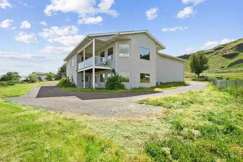 2750 S Perry Ln, Clarkston, WA 99403