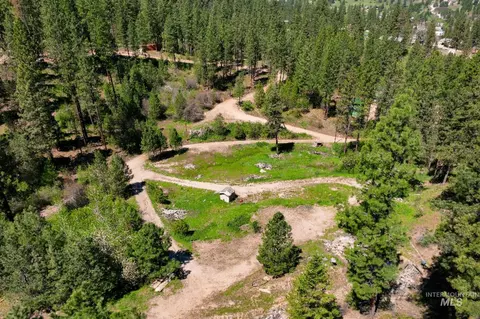 19 Red Bluff Rd, Boise, ID 83716