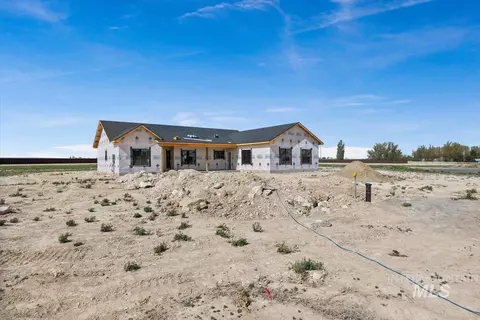 3705 N 2416 E, Filer, ID 83328