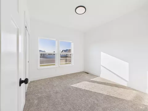 Bedroom - 1216 Bronze Dr, Rupert, ID 83350 photo 5 of 9