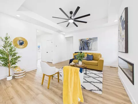 Living - 1216 Bronze Dr, Rupert, ID 83350 photo 3 of 3