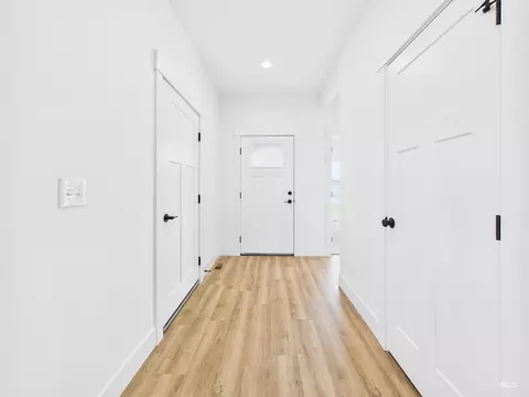 Entry Way - 1216 Bronze Dr, Rupert, ID 83350 photo 1 of 3