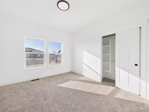 Bedroom - 1216 Bronze Dr, Rupert, ID 83350 photo 7 of 9