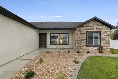 Exterior - 1401 Leslie Dr, Jerome, ID 83338 photo 11 of 11