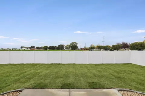 Exterior - 1401 Leslie Dr, Jerome, ID 83338 photo 5 of 11