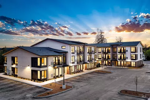 2312 S Broadway Ave #A204, Boise, ID 83706