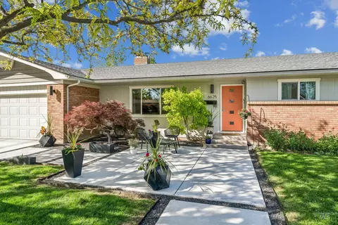 6625 W Hummel Dr, Boise, ID 83709